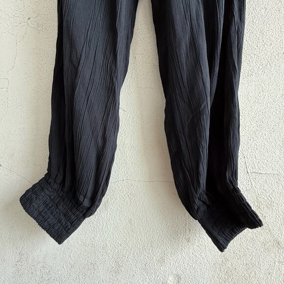 PrAna Fernie Jumpsuit Black Crinkle V-Neck Travel Lounge Romper XS Sustainable - Picture 3 of 5